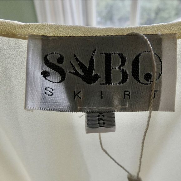 ⭐️ HOST PICK ⭐️ Sabo romper cream 6 P - Picture 4 of 11